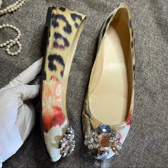 Nine West blingbling flower flats - Picture 3 of 10